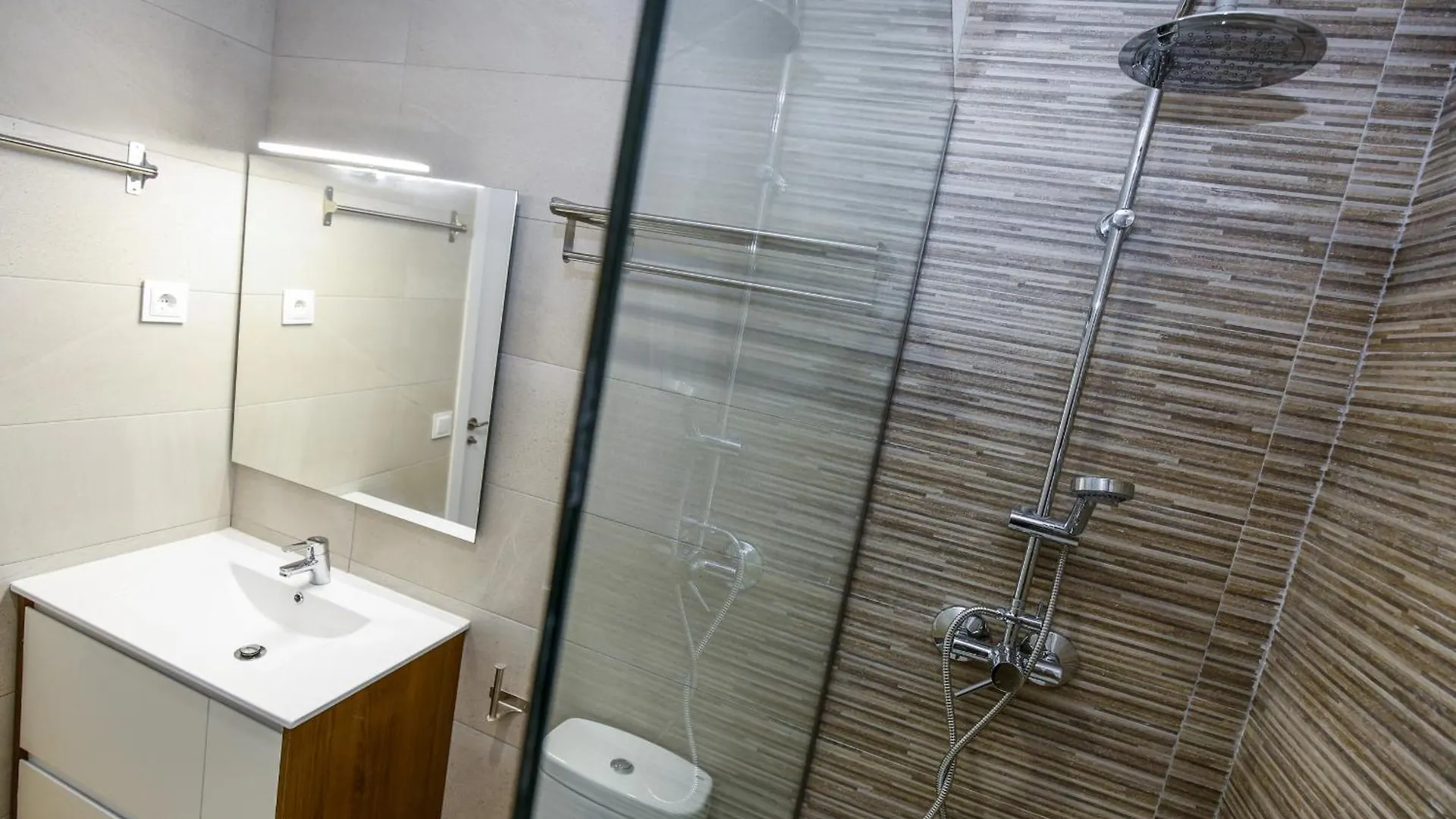 Apartment New Queens 1B Planetcostadorada Salou Spain