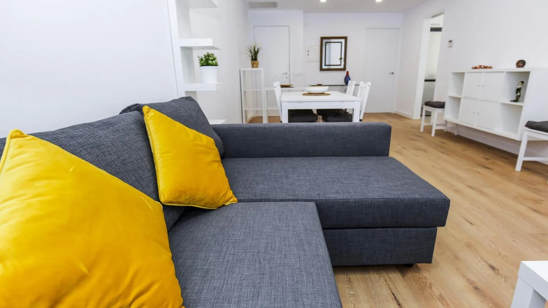 New Queens 1B Planetcostadorada Salou Apartment